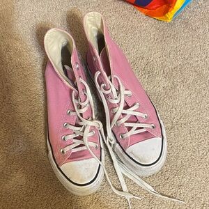 Pink platform converse